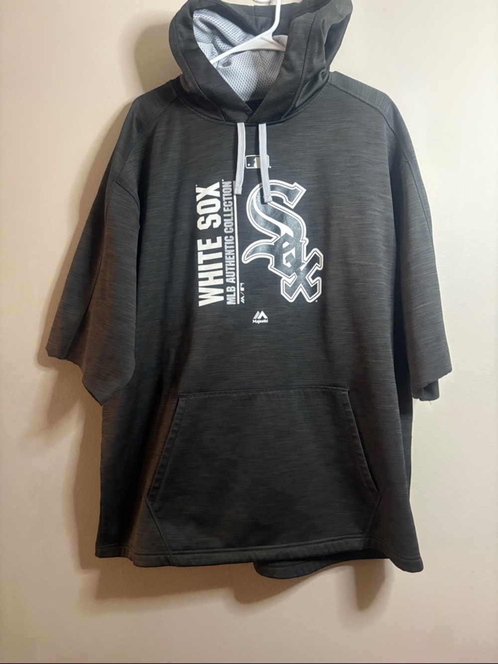 Majestic Black Chicago White Sox Short-Sleeve Hooded Pullover XL